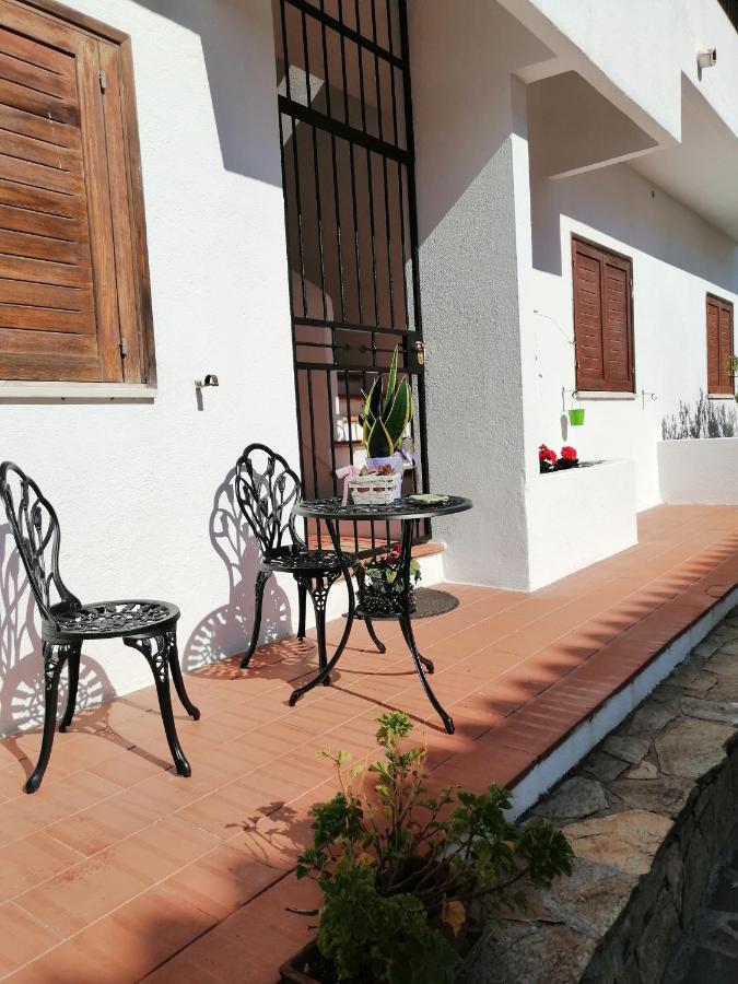 Aria Di Vacanza - Molara Loiri Porto San Paolo 外观 照片